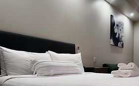 Prince Of Wales Hotel